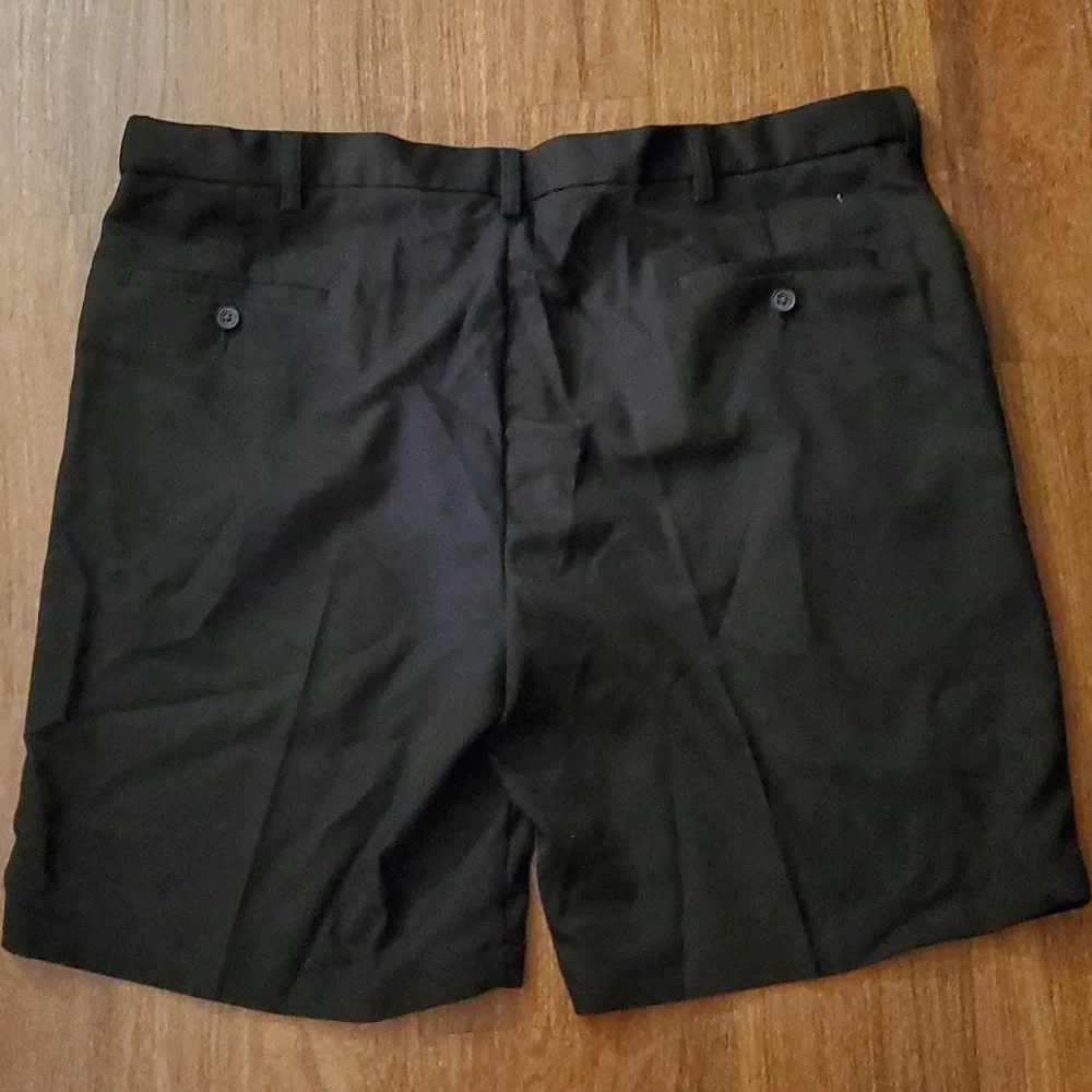 Cool 18 Pro Men's Black Golf Shorts - Size 42